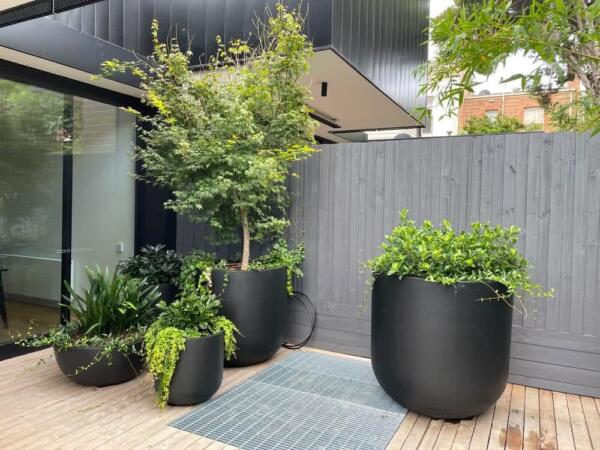 Black Garden Tubs