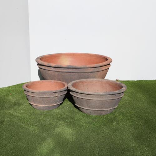 Old Stone Sala Pond Planter Terracotta look garden pot