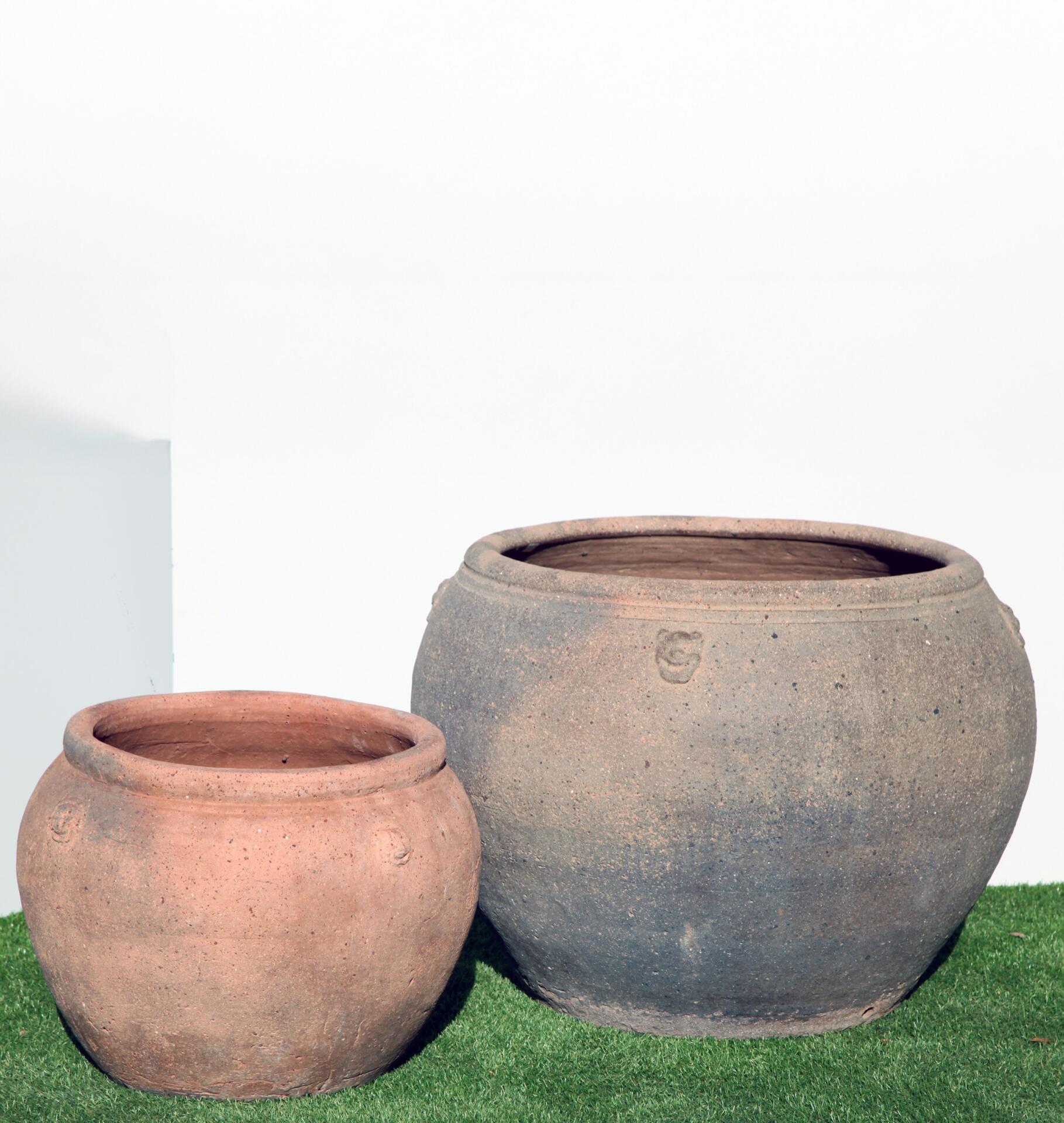 Old Stone Cannibal Jar high-fired earthenware pot with sand-blasted finish -- Pots Wholesale Direct