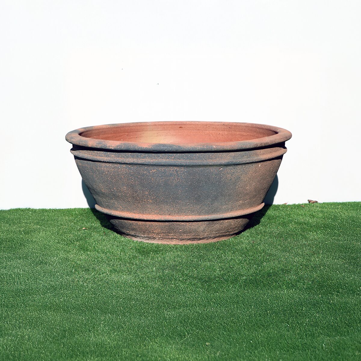 Old Stone Sala Pond Planter Terracotta look garden pot